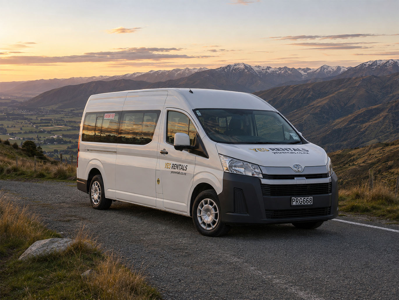 Toyota Hiace 10 Seats