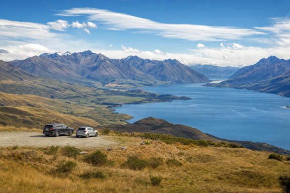 SUV Rental NZ: SUV vs Hatchback for a New Zealand Road Trip
